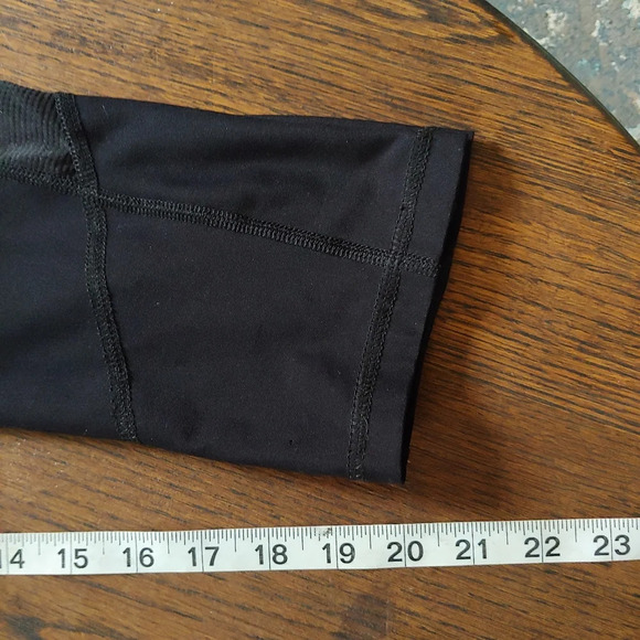 Hind Black and Mesh Activewear Capri Workout Leggings Size Women's Medium - Picture 13 of 14